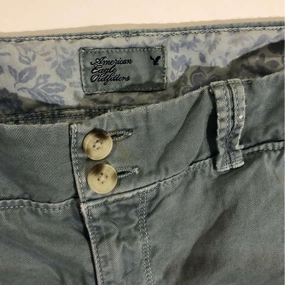 American Eagle cropped pants Size 6 - Picture 3 of 6